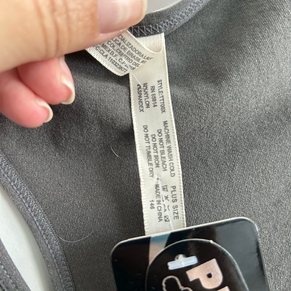 Sofra Plus‎ Size Racerback Tank Top - Picture 3 of 4